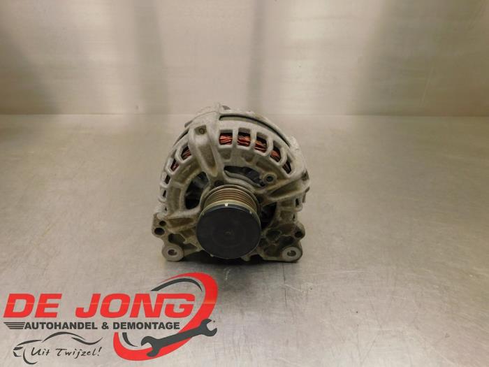 Begagnade Dynamo Volkswagen Polo VI (AW1) 1.0 MPI 12V Pris € 99,95 Marginaltabell erbjuds av Autodemontagebedrijf de Jong