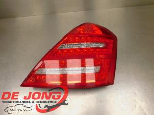 Used Taillight, right Mercedes S (W221) 3.0 S-350 BlueTec 24V 4-Matic Price € 219,95 Margin scheme offered by Autodemontagebedrijf de Jong