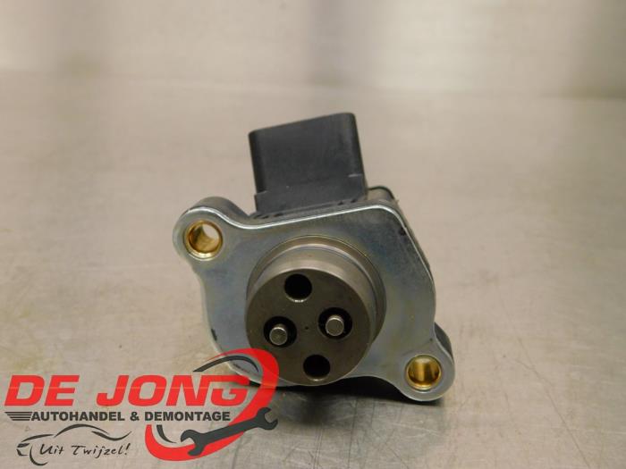 Begagnade Kamaxelsensor Mercedes A (177.0) 1.3 A-180 Turbo 16V Pris € 24,99 Marginaltabell erbjuds av Autodemontagebedrijf de Jong