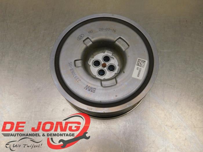 Crankshaft pulley from a BMW 1 serie (F20) 118i 1.5 TwinPower 12V 2019