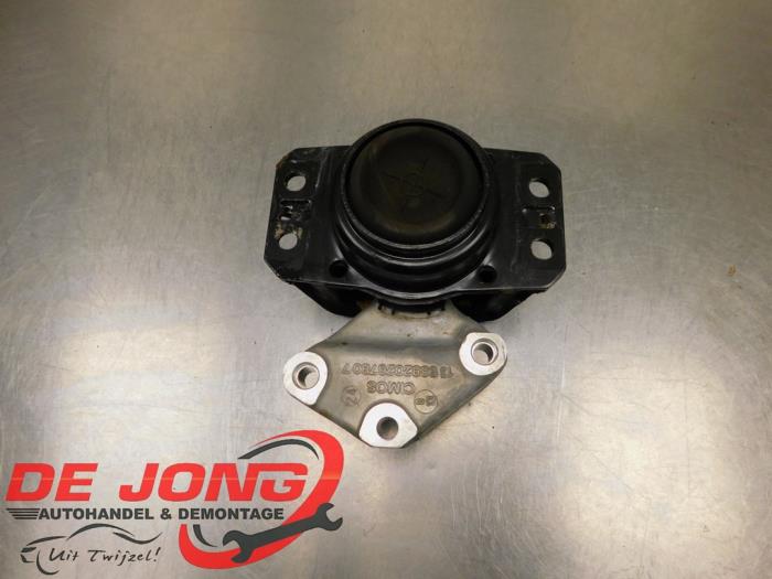 Usagé Support moteur Peugeot Partner (GC/GF/GG/GJ/GK) 1.6 HDI 90 Prix € 9,99 Règlement à la marge proposé par Autodemontagebedrijf de Jong
