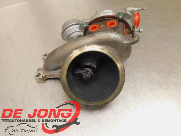 Turbo from a Ford Focus 4 Wagon 1.0 Ti-VCT EcoBoost 12V 100 2020