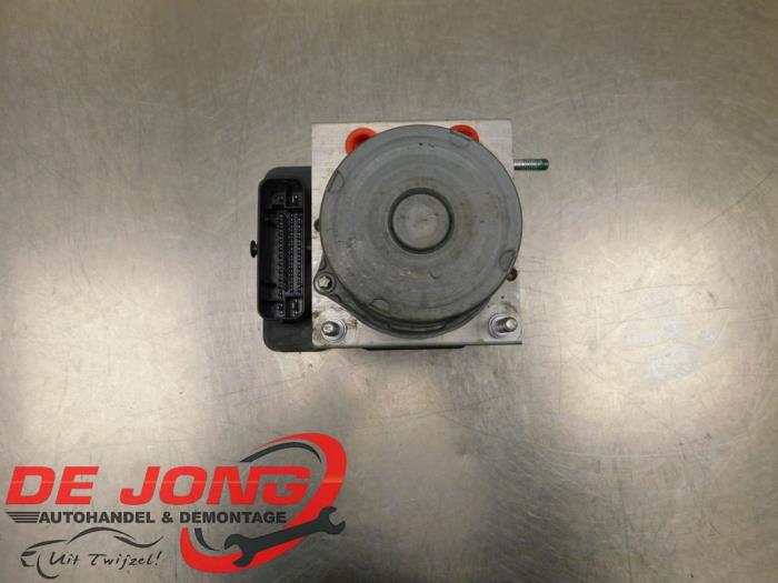 Gebrauchte ABS Pumpe Citroen Jumpy 2.0 Blue HDI 120 Preis € 19,89 Mit Mehrwertsteuer angeboten von Autodemontagebedrijf de Jong