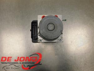 Usagé Pompe ABS Citroen Jumpy 2.0 Blue HDI 120 Prix € 60,49 Prix TTC proposé par Autodemontagebedrijf de Jong
