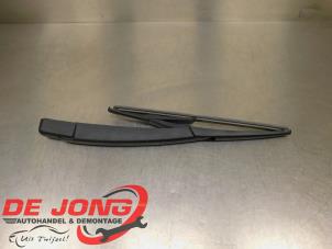 Used Rear wiper arm Citroen Jumpy 2.0 Blue HDI 120 Price € 38,05 Inclusive VAT offered by Autodemontagebedrijf de Jong