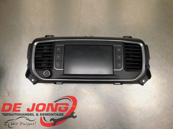 Begagnade Innerdisplay Citroen Jumpy 2.0 Blue HDI 120 Pris € 133,09 Inklusive moms erbjuds av Autodemontagebedrijf de Jong