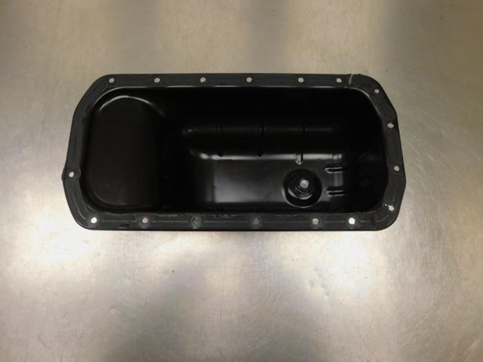 Usagé Couvercle carter Peugeot 308 (L3/L8/LB/LH/LP) 1.6 BlueHDi 115 16V Prix € 64,99 Règlement à la marge proposé par Autodemontagebedrijf de Jong