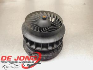 Used Heating and ventilation fan motor Mercedes C (W205) C-200d 2.2 16V Price € 69,95 Margin scheme offered by Autodemontagebedrijf de Jong
