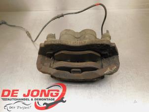 Used Front brake calliper, left Mercedes Vito (639.7) 2.2 110 CDI 16V Euro 5 Price € 22,99 Margin scheme offered by Autodemontagebedrijf de Jong