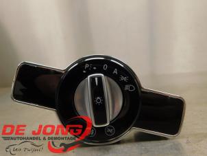 Usados Interruptor de luz Mercedes S (W221) 3.0 S-350 BlueTec 24V 4-Matic Precio € 32,99 Norma de margen ofrecido por Autodemontagebedrijf de Jong