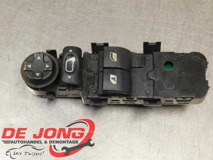 Usados Interruptor combinado de ventanillas Peugeot 207 SW (WE/WU) 1.4 16V Vti Precio € 49,99 Norma de margen ofrecido por Autodemontagebedrijf de Jong