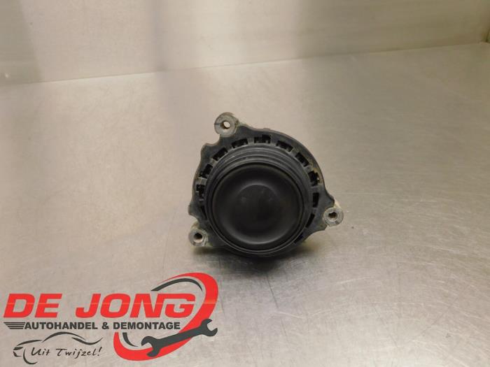 Usagé Support moteur BMW 1 serie (F20) 120i 1.6 16V Prix € 14,99 Règlement à la marge proposé par Autodemontagebedrijf de Jong