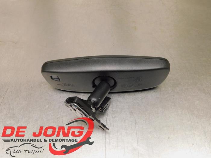 Rear view mirror from a Opel Astra K Sports Tourer 1.6 CDTI 110 16V 2017