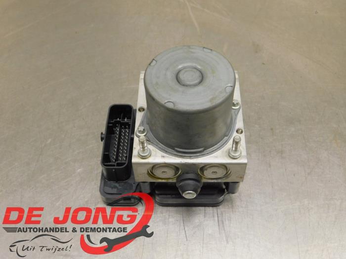 Begagnade ABS-pump Opel Karl 1.0 12V Pris € 52,45 Marginaltabell erbjuds av Autodemontagebedrijf de Jong