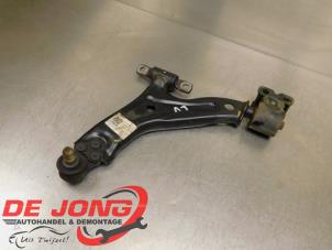 Usagé Bras de suspension avant gauche Opel Karl 1.0 12V Prix € 24,99 Règlement à la marge proposé par Autodemontagebedrijf de Jong