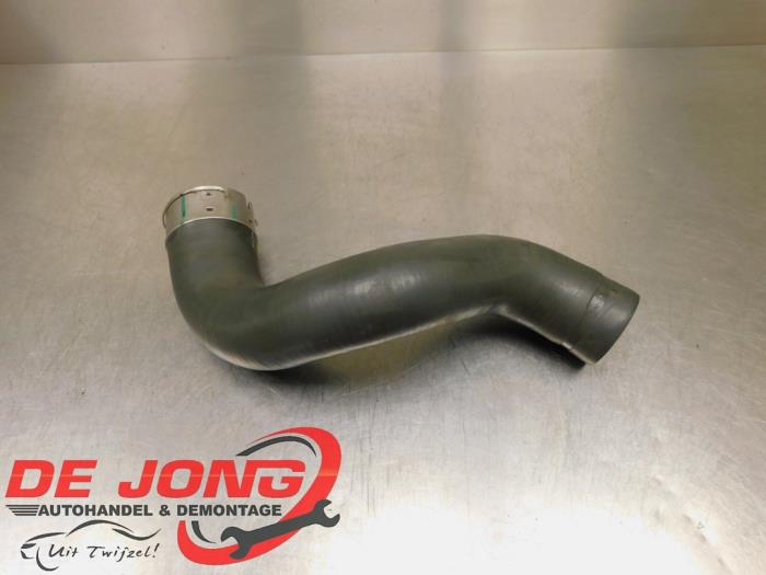 Gebrauchte Intercooler Schlauch Renault Trafic (1FL/2FL/3FL/4FL) 1.6 dCi 95 Preis € 36,29 Mit Mehrwertsteuer angeboten von Autodemontagebedrijf de Jong