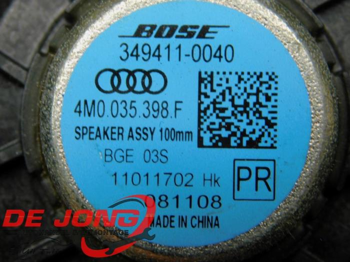 Lautsprecher van een Audi Q7 (4MB/4MG) 3.0 TDI V6 24V 2019