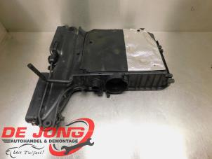 Usagé Boîtier filtre à air Audi Q7 (4MB/4MG) 3.0 TDI V6 24V Prix € 74,20 Règlement à la marge proposé par Autodemontagebedrijf de Jong
