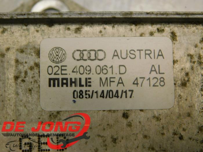 Refroidisseur d'huile d'un Volkswagen Passat Variant (3G5) 2.0 TDI 16V 150 2017