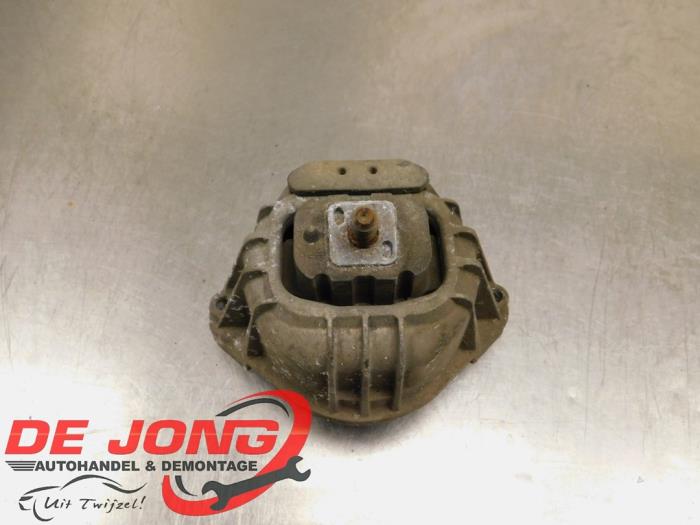Usagé Support moteur BMW 1 serie (E87/87N) 116i 1.6 16V Prix € 8,99 Règlement à la marge proposé par Autodemontagebedrijf de Jong