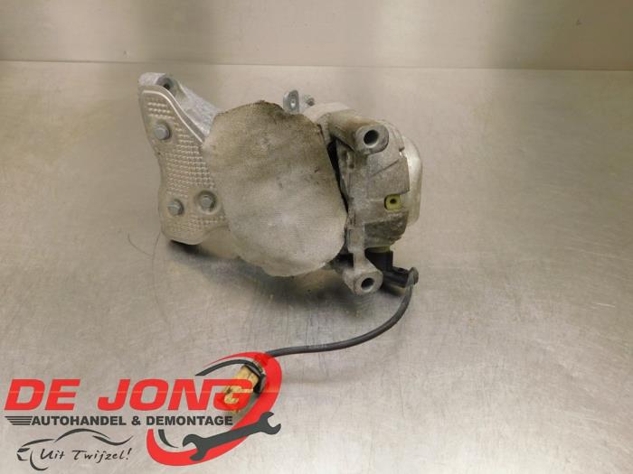 Used Engine mount Audi A6 Avant (C7) 3.0 TDI V6 24V biturbo Quattro Price € 54,40 Margin scheme offered by Autodemontagebedrijf de Jong