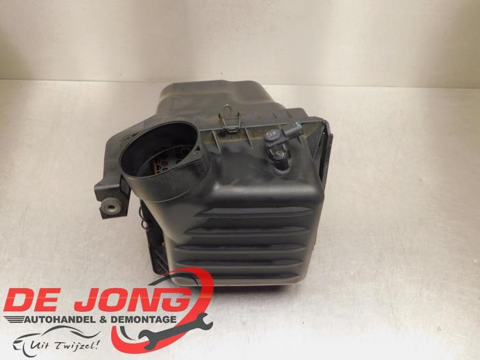 Gebrauchte Luftfiltergehäuse Chrysler 300 C Touring 3.0 CRD 24V Preis € 24,99 Margenregelung angeboten von Autodemontagebedrijf de Jong