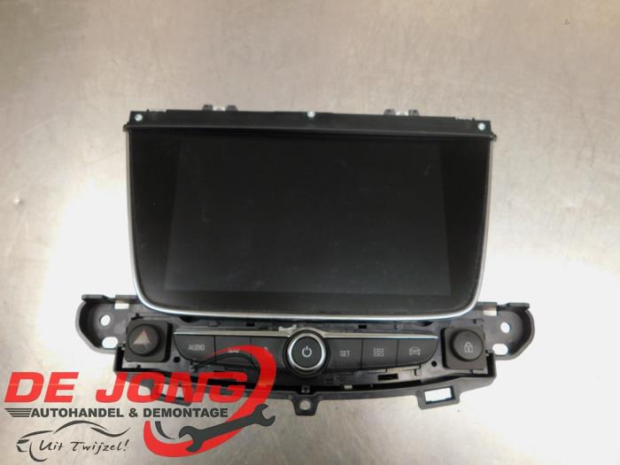 Begagnade Innerdisplay Opel Crossland (X) 1.2 Turbo 12V Euro 6 Pris € 338,45 Marginaltabell erbjuds av Autodemontagebedrijf de Jong