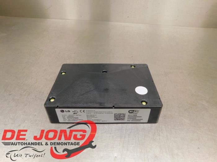 Używane Modul WiFi Opel Crossland (X) 1.2 Turbo 12V Euro 6 Cena € 88,99 Procedura marży oferowane przez Autodemontagebedrijf de Jong