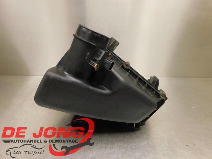 Begagnade Luftfilterhus Ford Mondeo IV Wagon 2.0 TDCi 140 16V Pris € 29,99 Marginaltabell erbjuds av Autodemontagebedrijf de Jong