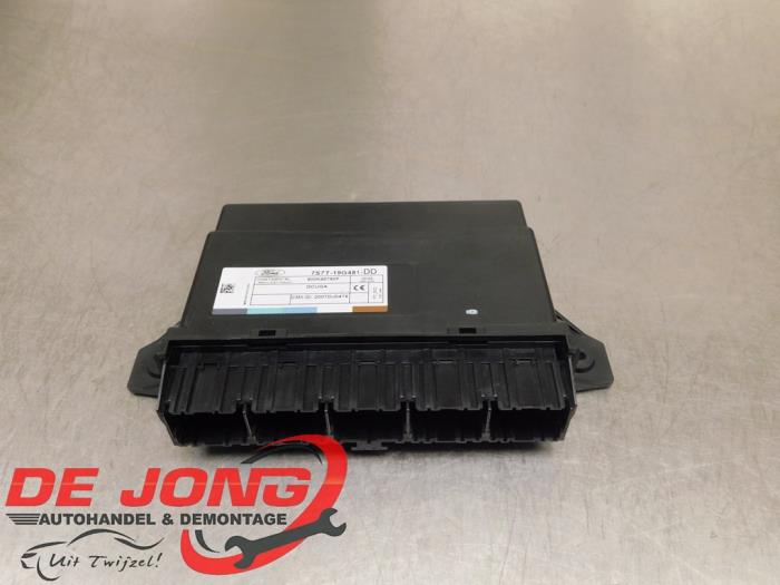 Usagé Ordinateur divers Ford Mondeo IV Wagon 2.0 TDCi 140 16V Prix € 94,99 Règlement à la marge proposé par Autodemontagebedrijf de Jong