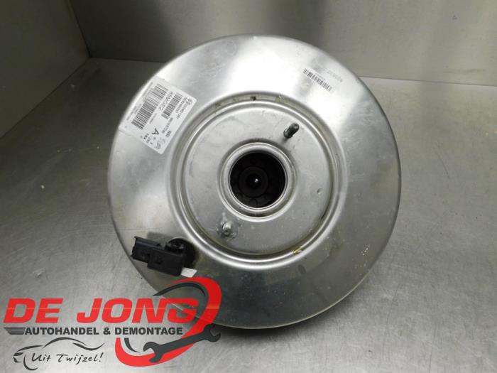 Usagé Servo frein Opel Grandland (X) 1.2 Turbo 12V Prix € 30,20 Règlement à la marge proposé par Autodemontagebedrijf de Jong