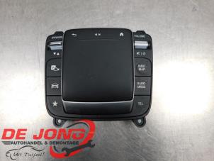 Begagnade Kontrollenhet, multimedia Mercedes CLA (118.3) 1.3 CLA-180 Turbo 16V Pris € 114,99 Marginaltabell erbjuds av Autodemontagebedrijf de Jong