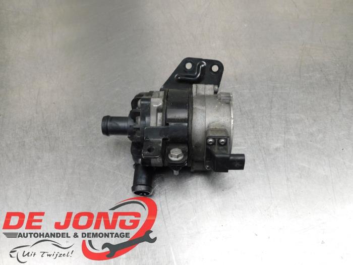 Begagnade Extra vattenpump Audi Q7 (4MB/4MG) 3.0 TDI V6 24V e-tron plug-in hybrid Pris € 94,99 Marginaltabell erbjuds av Autodemontagebedrijf de Jong