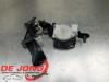 Nissan Navara (D40) 3.0 dCi V6 24V DPF 4x4 Ceinture arrière droit