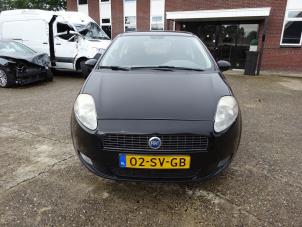 Używane Rama pomocnicza Fiat Grande Punto (199) 1.4 Cena € 50,00 Procedura marży oferowane przez Autodemontagebedrijf de Jong
