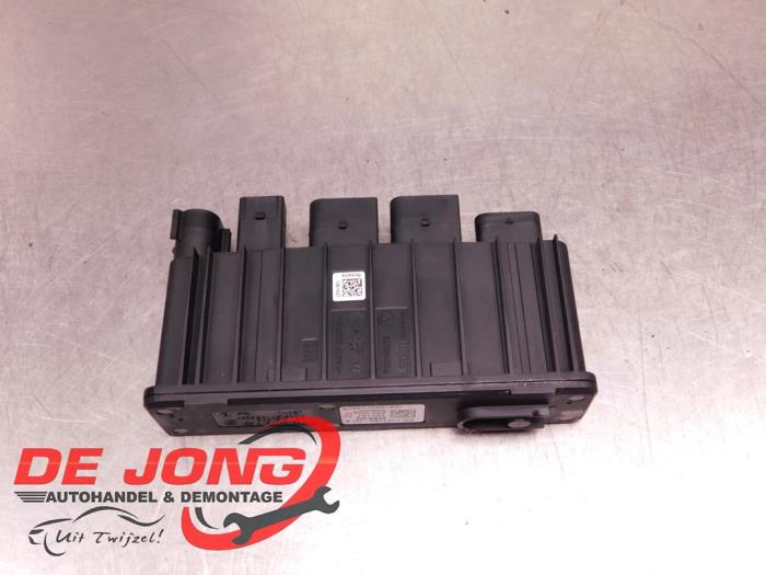 Używane Komputer pokladowy BMW X1 (F48) sDrive 16d 1.5 12V TwinPower Cena € 29,99 Procedura marży oferowane przez Autodemontagebedrijf de Jong