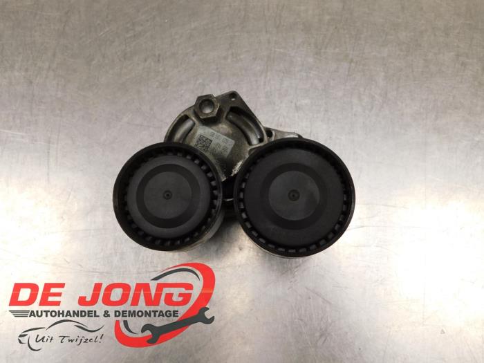 Usados Tensor correa múltiple BMW 5 serie Touring (F11) M550d xDrive 24V Precio € 54,99 Norma de margen ofrecido por Autodemontagebedrijf de Jong