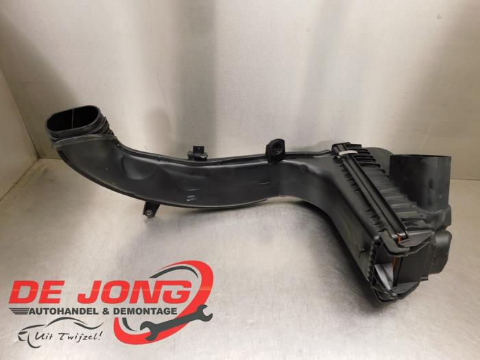 Begagnade Luftfilterhus BMW 5 serie Touring (F11) M550d xDrive 24V Pris € 99,99 Marginaltabell erbjuds av Autodemontagebedrijf de Jong