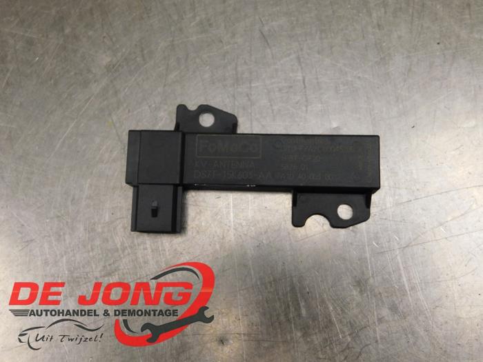 Begagnade Antenn Ford Focus 3 1.5 TDCi Pris € 9,99 Marginaltabell erbjuds av Autodemontagebedrijf de Jong