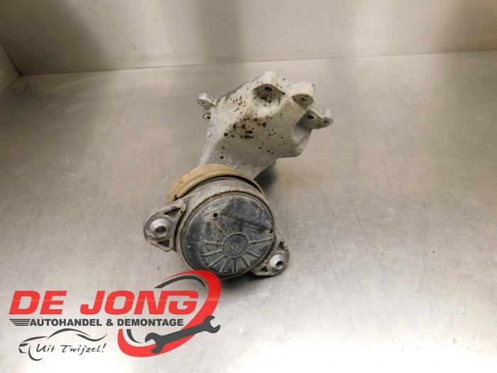 Usagé Support moteur Mercedes GLK (204.7/9) 3.5 350 V6 24V 4-Matic Prix € 31,45 Règlement à la marge proposé par Autodemontagebedrijf de Jong