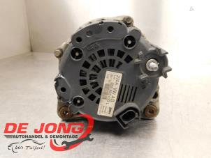 Dynamo van een Volkswagen Touareg (7PA/PH) 3.0 TDI V6 24V BlueMotion Technology DPF 2011