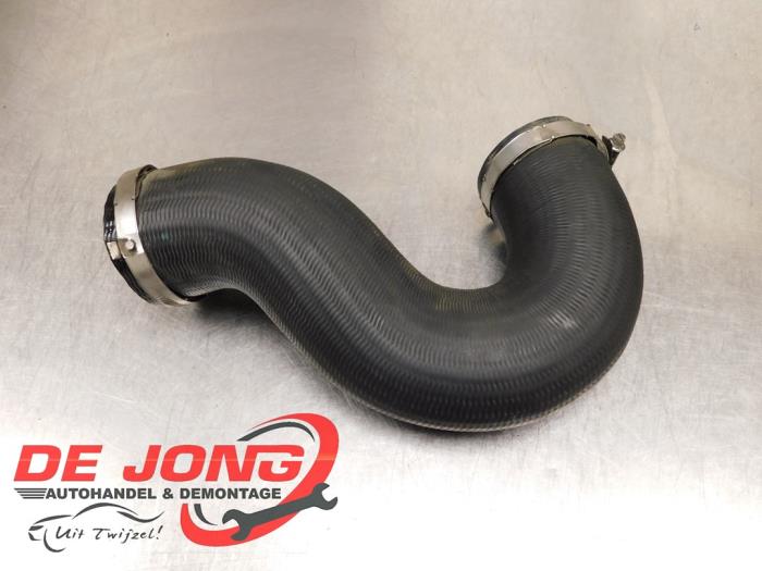 Gebrauchte Intercooler Schlauch Volkswagen Touareg (7PA/PH) 3.0 TDI V6 24V BlueMotion Technology DPF Preis € 23,99 Margenregelung angeboten von Autodemontagebedrijf de Jong