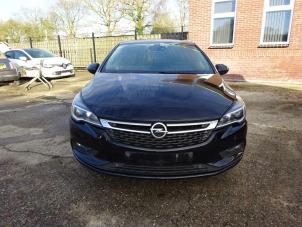 Używane Skrzynia biegów Opel Astra K Sports Tourer 1.6 CDTI 110 16V Cena € 350,00 Procedura marży oferowane przez Autodemontagebedrijf de Jong