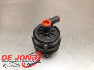 Begagnade Vattenpump Volkswagen Passat Variant (3G5) 2.0 TDI 16V 150 Pris € 24,99 Marginaltabell erbjuds av Autodemontagebedrijf de Jong