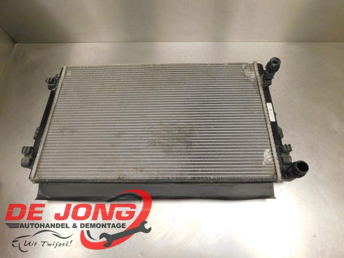 Used Radiator Skoda Superb Combi (3V5) 1.6 TDI Price € 41,99 Margin scheme offered by Autodemontagebedrijf de Jong