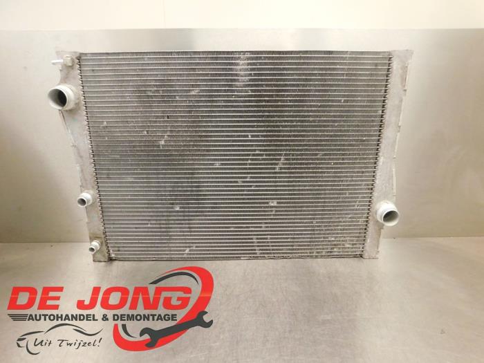Usagé Radiateur BMW X5 (E70) xDrive 35d 3.0 24V Prix € 48,35 Règlement à la marge proposé par Autodemontagebedrijf de Jong
