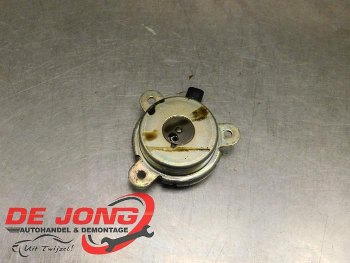 Begagnade Kamaxelsensor Ford C-Max (DXA) 1.0 Ti-VCT EcoBoost 12V 125 Pris € 13,99 Marginaltabell erbjuds av Autodemontagebedrijf de Jong