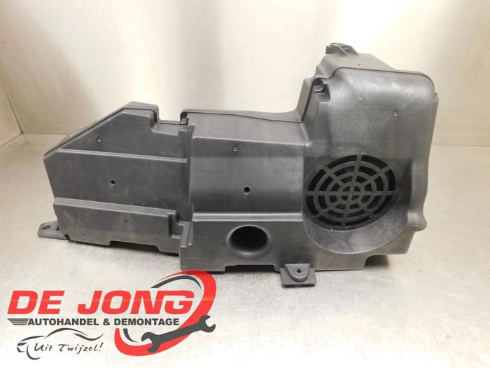 Używane Subwoofer Audi A7 Sportback (4GA/4GF) 3.0 TDI Clean Diesel V6 24V Quattro Cena € 34,90 Procedura marży oferowane przez Autodemontagebedrijf de Jong