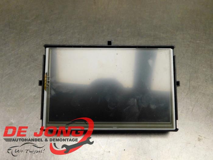Begagnade Innerdisplay Renault Clio IV (5R) 0.9 Energy TCE 90 12V Pris € 89,95 Marginaltabell erbjuds av Autodemontagebedrijf de Jong