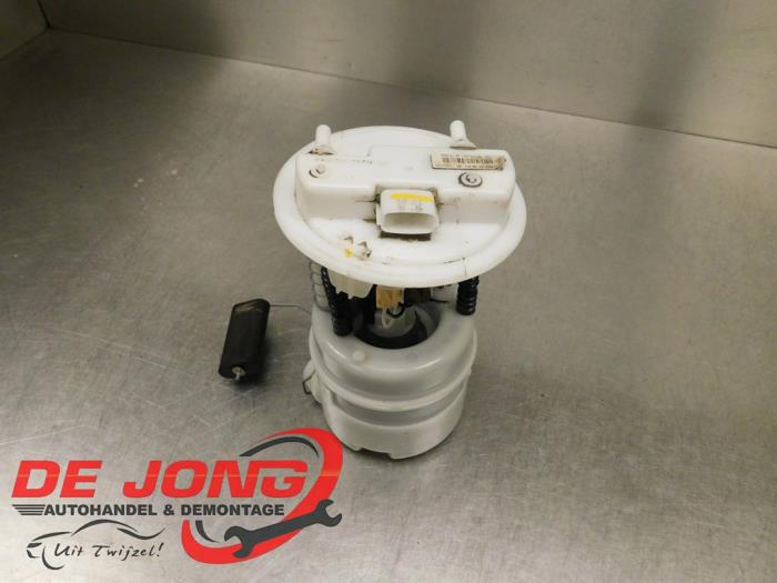 Gebrauchte Kraftstoffpumpe Elektrisch Renault Clio IV (5R) 0.9 Energy TCE 75 12V Preis € 18,99 Margenregelung angeboten von Autodemontagebedrijf de Jong